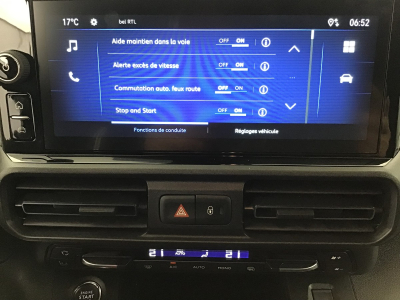 Opel Combo L2H1 EAT8 130 3Sitzer/Kamera/Holzboden