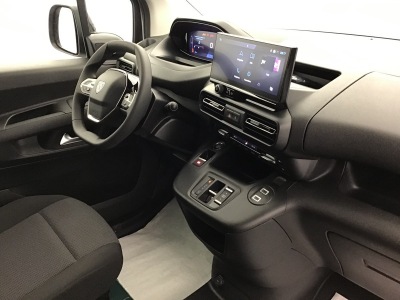 Peugeot Partner L1H1 AT 130 Navy/Kamera/Holzboden