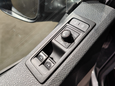 Volkswagen Transporter 2.0 TDI 150CV VAN AMENAGE ARRIERE ISOLE + FRIGO + COUCHETTE