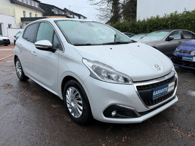 Peugeot 208 Allure/5xTÜRER/KAMERA/SCHECKHEFT/