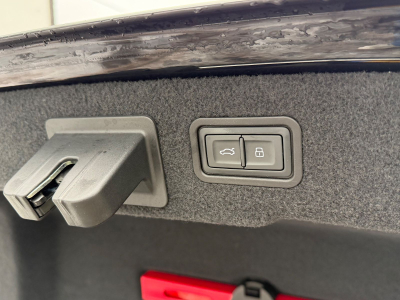 Audi A8 50 TDI quattro LANG/210KW/HEAD UP/