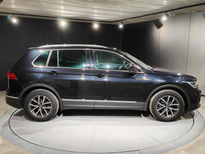 Volkswagen Tiguan 2.0 TDI DSG CARPLAY CAMERA GPS VOLANT + SIEGES CHAUFF