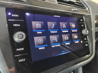 Volkswagen Tiguan 2.0 TDI DSG CARPLAY CAMERA GPS VOLANT + SIEGES CHAUFF