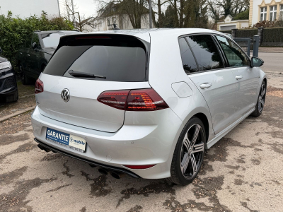 Volkswagen Golf VII Lim. R BMT 4Motion 300 PS/