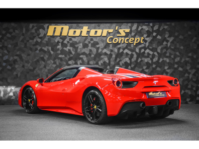 Ferrari 488 Spider 3.9 V8