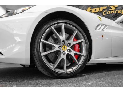 Ferrari California 4.3 V8 - BIANCO AVUS