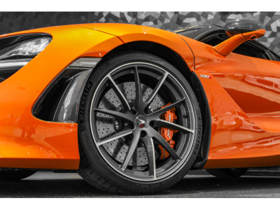 McLaren 720S PERFORMANCE COUPÉ AZORES ORANGE - ELITE PAINT