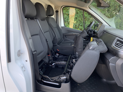 Renault Trafic 2.0 Dci 170 AT9  L2H1