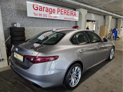 Alfa Romeo Giulia 2.2D NAVI