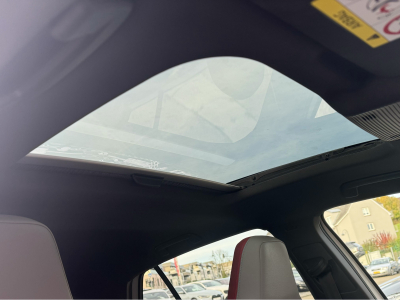 Volkswagen Golf GTI 2.0 TSI 300 CLUBSPORT DCC IQ LIGHT HEAD UP HARMAN KARDON PANO CUIR NAVI