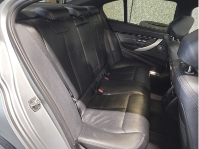 BMW 330 e iPERFORMANCE HAED UP HARMAN KARDON PANO CUIR NAVI