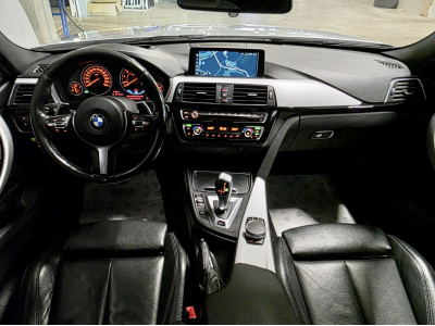 BMW 330 e iPERFORMANCE HAED UP HARMAN KARDON PANO CUIR NAVI