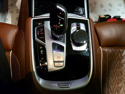 BMW 745 HYBRIDE  M SPORT PAKET CARBON CORE INDIVIDUAL FULL OPTIONS