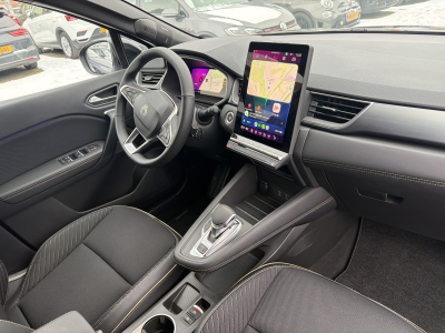 Renault Symbioz 1.6 TCE ICONIC E-TECH FULL HYBRID 145