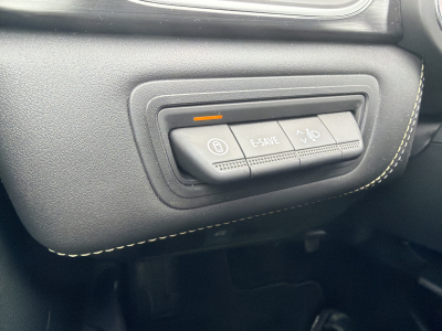 Renault Symbioz 1.6 TCE ICONIC E-TECH FULL HYBRID 145