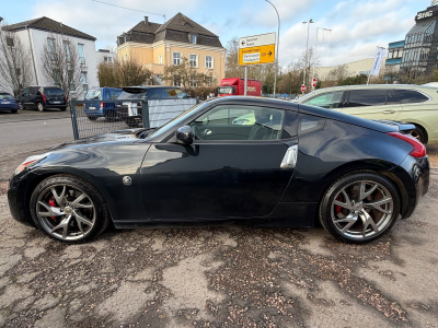 Nissan 370Z 370 Z Pack/AUTOMATIK/KAMERA/LEDER