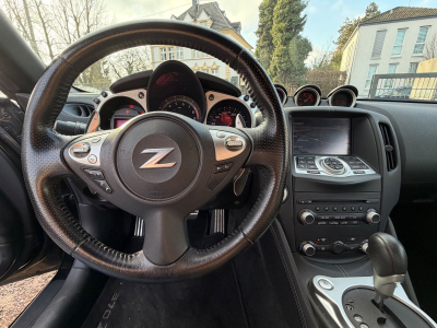 Nissan 370Z 370 Z Pack/AUTOMATIK/KAMERA/LEDER