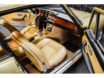 Ferrari 330 GT 2+2 - 