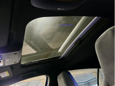 Volkswagen Golf R 8 2.0 TSI 320 4MOTION IQ LIGHT PANO CUIR NAVI