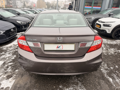 Honda Civic 1.8 140 VTEC Sedan