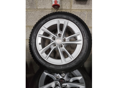 Jantes alu + Pneus hiver 16