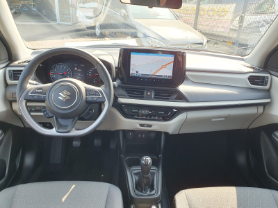 Suzuki Swift Essence/hybrid