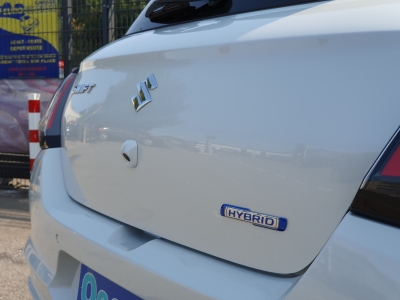 Suzuki Swift Essence/hybrid