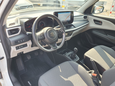 Suzuki Swift Essence/hybrid