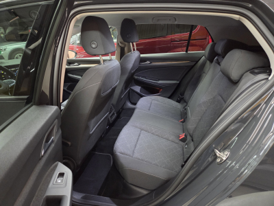 Volkswagen Golf VIII TDI BOITE AUTO. 116CV