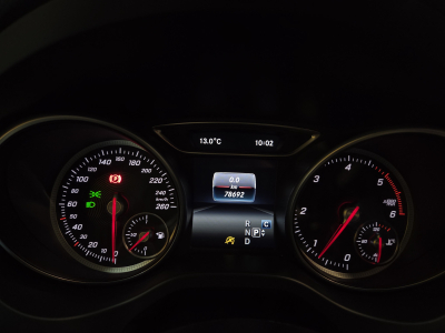 Mercedes-Benz CLA 200 Shooting Brake AMG-LINE 7G-DCT