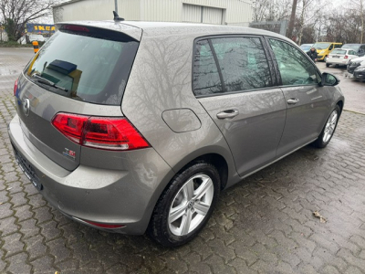 Volkswagen Golf VOLKSWAGEN GOLF HIGHLINE NAVI LEDER KAMERA AUTOMATIK BII XENON