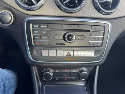 Mercedes-Benz GLA 200 MERCEDES-BENZ GLA 200 AUTOMATIK LEDER NAVI SHZ KEYLESS KAMERA
