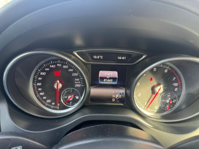 Mercedes-Benz GLA 200 MERCEDES-BENZ GLA 200 AUTOMATIK LEDER NAVI SHZ KEYLESS KAMERA