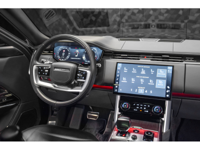 Land-Rover Range Rover SV P530 4.4 V8 LWB