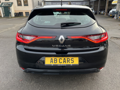 Renault Megane 1.5 Blue dCi 116 Corporate Edition - Navi - Camera - 2 x PDC