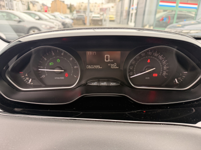 Peugeot 208 1.2 LIKE 70