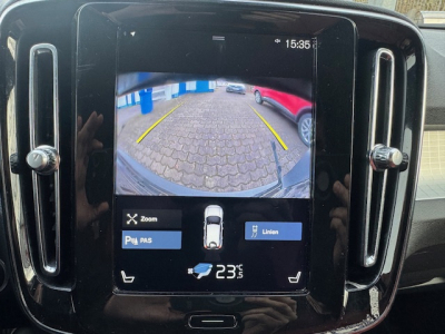 Volvo XC40 VOLVO XC40 MOMENTUM PRO NAVI LEDER LED KAMERA MFL SHZ