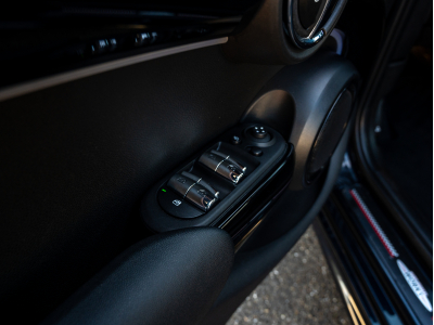 MINI MINI COOPER S JCW TRIM UNTOLD 178ch bva