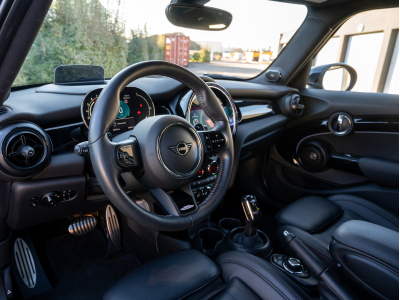 MINI MINI COOPER S JCW TRIM UNTOLD 178ch bva