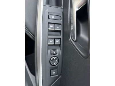 Peugeot 5008 NEW 5008 GT 1.6 Plug-In Hybrid 195 e-DCS7