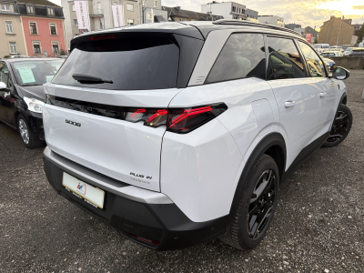 Peugeot 5008 NEW 5008 GT 1.6 Plug-In Hybrid 195 e-DCS7