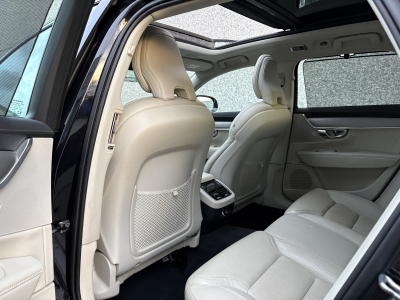 Volvo V90 Cross Country Pro AWD/PANO/19/360/HUP.D/VOLL