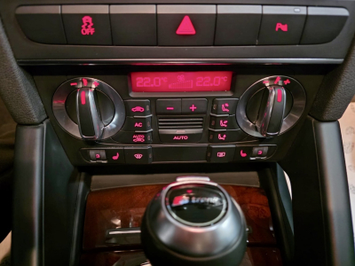 Audi A3 2.0 TFSI 200 QUATTRO SPORTBACK  S-TRONIC BOSE CUIR NAVI 1 HAND