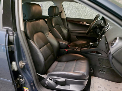 Audi A3 2.0 TFSI 200 QUATTRO SPORTBACK  S-TRONIC BOSE CUIR NAVI 1 HAND