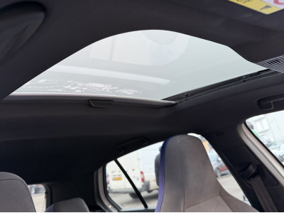 Volkswagen Golf R FACELIFT 2.0 TSI 333 4MOTION AKRAPOVIC HEAD UP HARMAN KARDON PANO NAVI