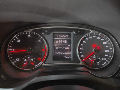 Audi A1 1.6 TDI GPS CLIMATISATION BLUETOOTH XENON SIEGES SPORT