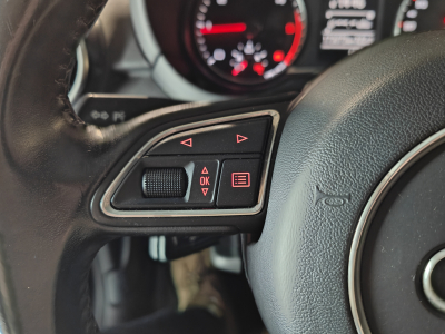 Audi A1 1.6 TDI GPS CLIMATISATION BLUETOOTH XENON SIEGES SPORT