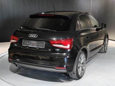 Audi A1 1.6 TDI GPS CLIMATISATION BLUETOOTH XENON SIEGES SPORT