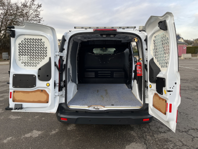 Ford Transit Connect Transit Connect 1.5Tdci 100cv - Eclairage d'intervention