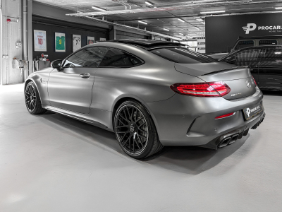 Mercedes-Benz C 63 AMG PANO//CARBON/360°/Francais (Malus Payé)